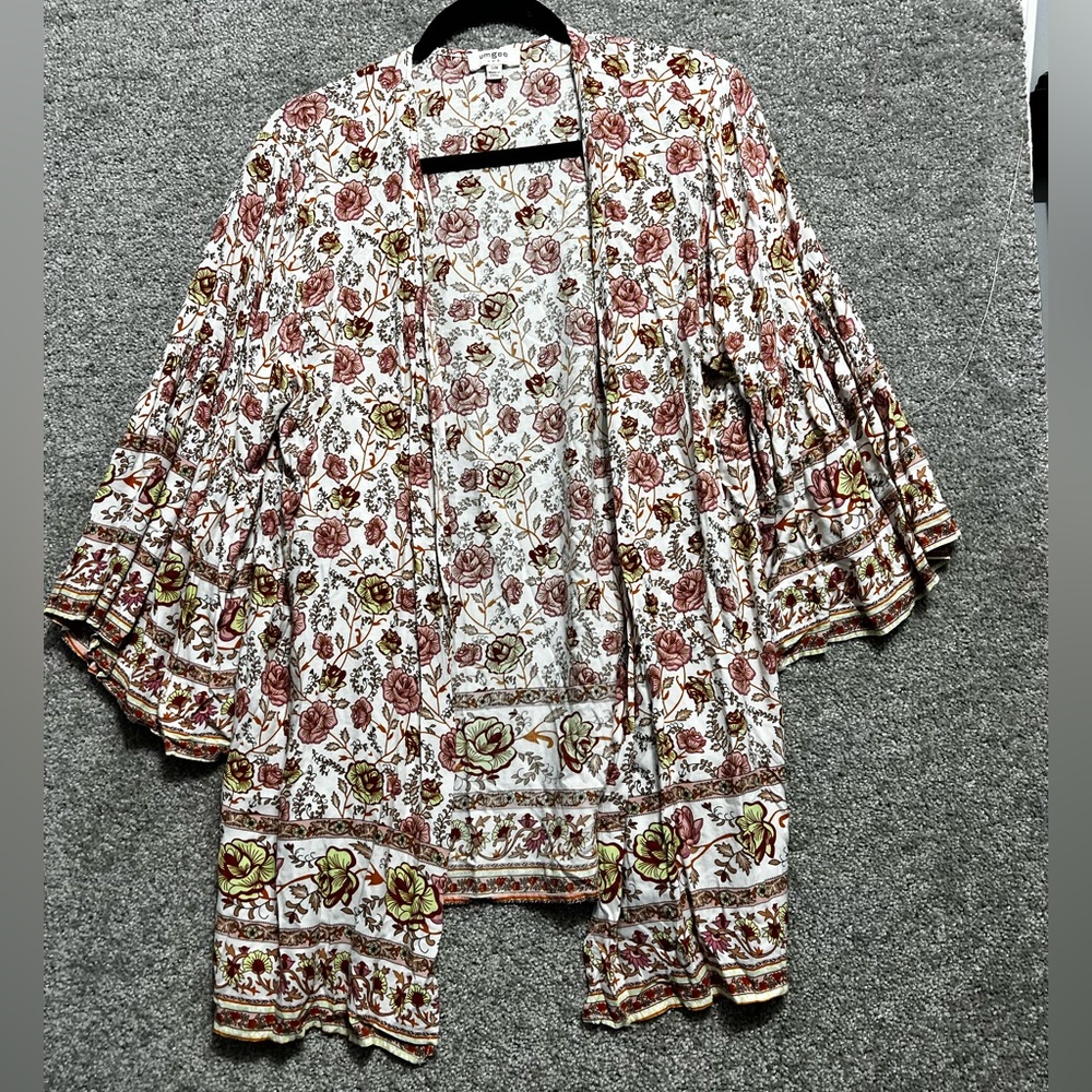 Umgee Woman’s Rayon Bell Sleeve Open Front Kimono Cardigan Floral Size S/M